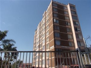 2.5 Bedroom Apartment in Montclair