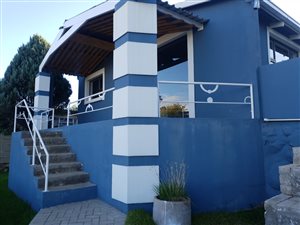 4 Bed House in Uitsig