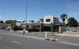 640 m² Land available in Parklands