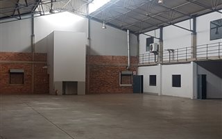 1546 m² Industrial space in Halfway House