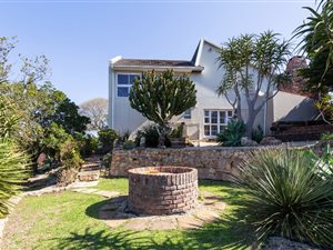 5 Bed House in Linkside