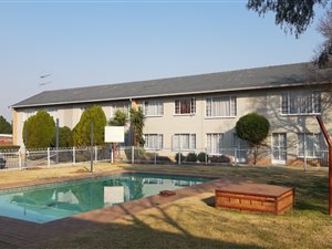 2 Bed Apartment in Boksburg West