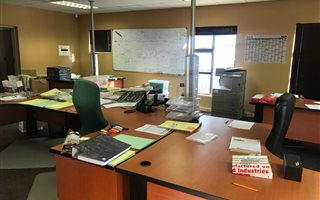 102 m² Office Space in Irene