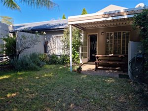 2 Bed Simplex in Lynnwood Glen