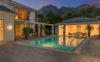 4 Bedroom House in Erinvale Estate