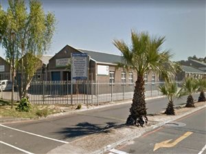 141 m² Commercial space in Goodwood