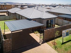 3 Bed House in Leopards Rest