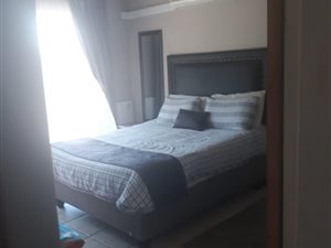 3 Bedroom House in Heuweloord
