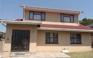 4 Bedroom House in Woodlands