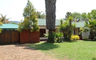 3 Bedroom House in Meerhof