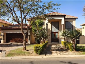 3 Bed House in Six Fountains Estate