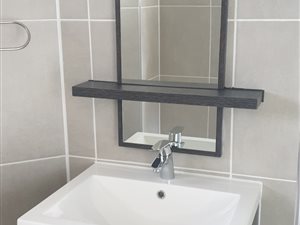 2 Bed Apartment in Olivedale