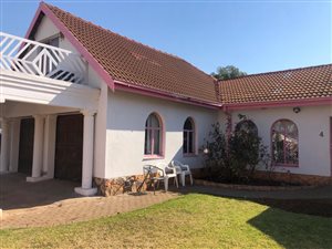 4 Bed House in Riviera