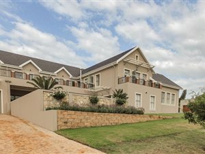 5 Bed House in Kraaibosch