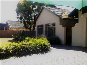 3 Bed House in Mayberry Park