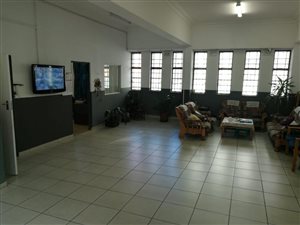 1050 m² Commercial space in Congella