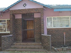 4 Bed House in Cresslawn