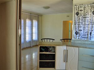 3 Bed House in Mayberry Park