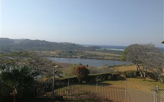 2 Bedroom Apartment in Illovo Beach