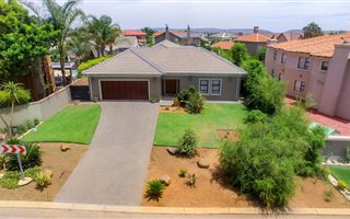 3 Bedroom House in Willow Acres