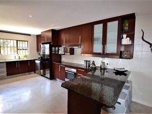 4 Bed Townhouse in Roodekrans