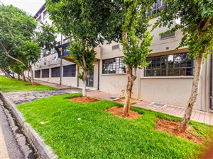 1 Bed Apartment in Troyeville