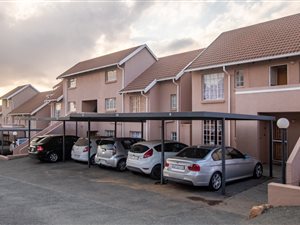 3 Bed Flat in Radiokop
