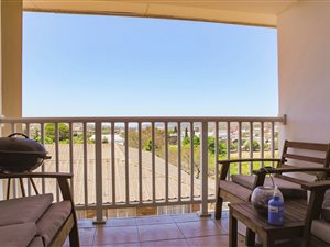 2 Bed Apartment in West Hill