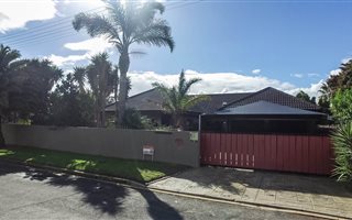 5 Bedroom House in Strand North
