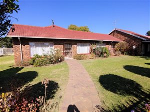 4 Bed House in Modder East