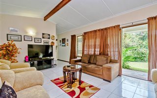 3 Bedroom House in Manor Gardens