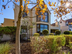 3 Bed House in Boschenmeer Golf Estate