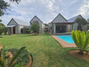 4.5 ha Farm in Kameelfontein and surrounds