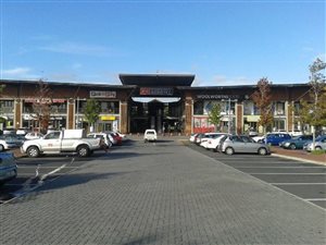 99 m² Commercial space in Soneike