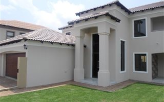 4 Bedroom House in Summerset