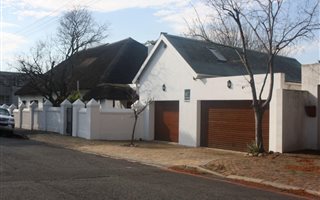 4 Bedroom House in Paarl