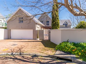 5 Bed House in Die Boord