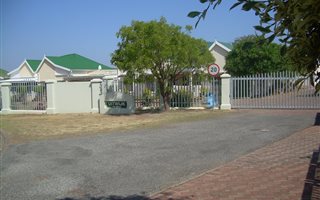 2 Bedroom Townhouse in Riversdale