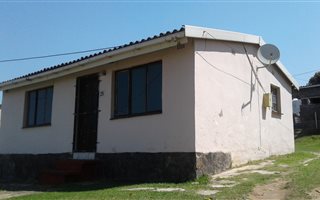 2 Bedroom House in Kwandengezi
