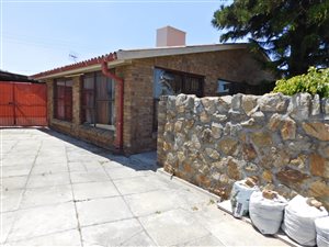 3 Bed House in Bishop Lavis