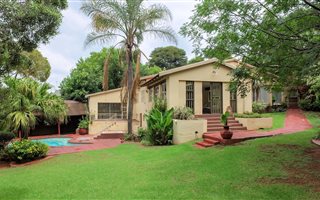 4 Bedroom House in Mondeor