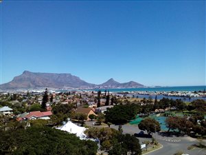 2 Bed Apartment in Milnerton Central