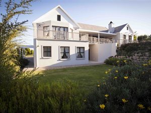 5 Bed House in Kingswood Golf Estate
