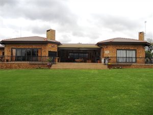 60 ha Farm in Hekpoort