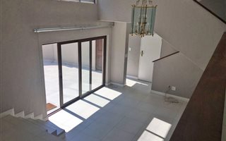 3 Bedroom Townhouse in Bedford Park