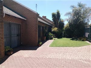 3 Bed Townhouse in Modelpark
