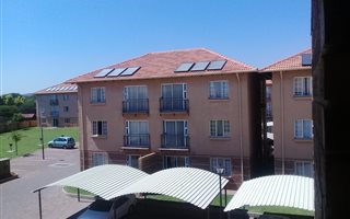 2 Bedroom Apartment in Montana Park