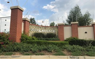 2 Bedroom Apartment in Douglasdale