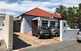 25 m² Office Space in Rondebosch East