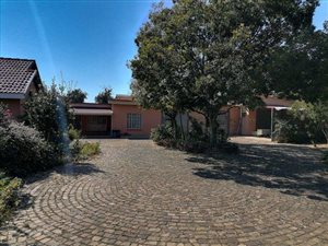 4 Bed House in Timsrand AH